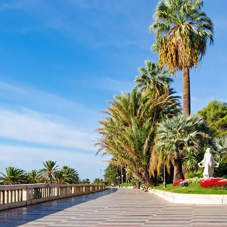 Garibaldi La Piazzetta Apartamento Sanremo